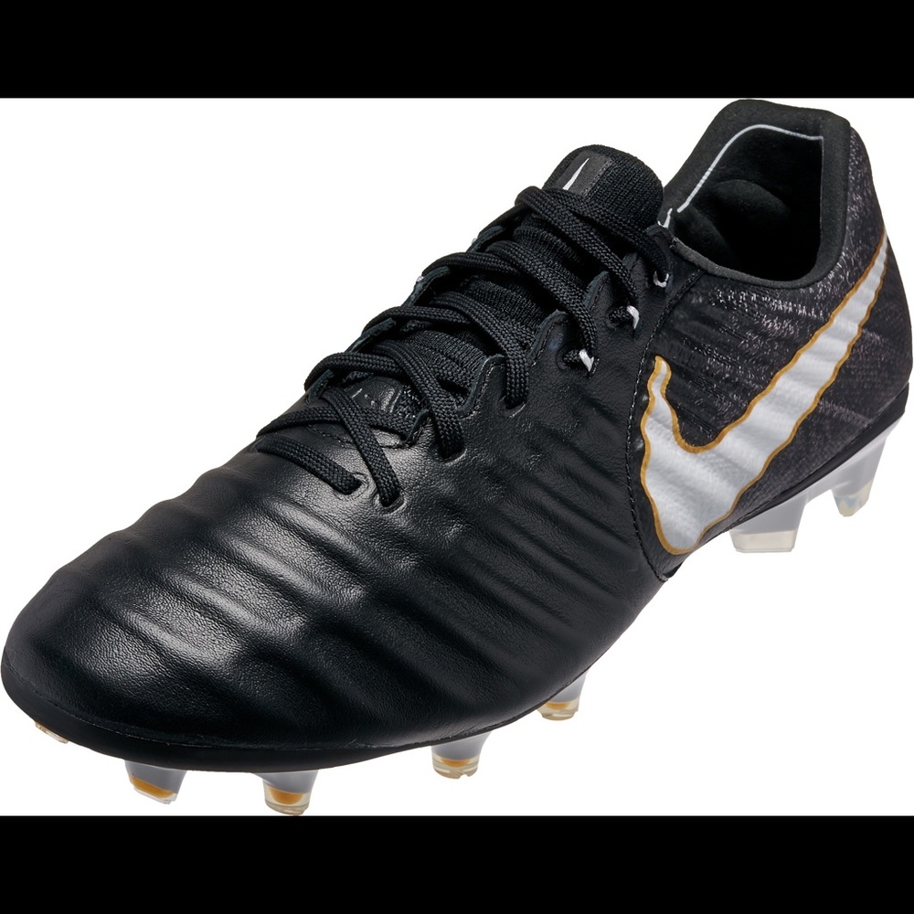 Nike Tiempo Legend VII FG Cleats size M7/W8.5